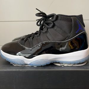 Jordan 11 Retro Space Jam (2016) - Size 9.5